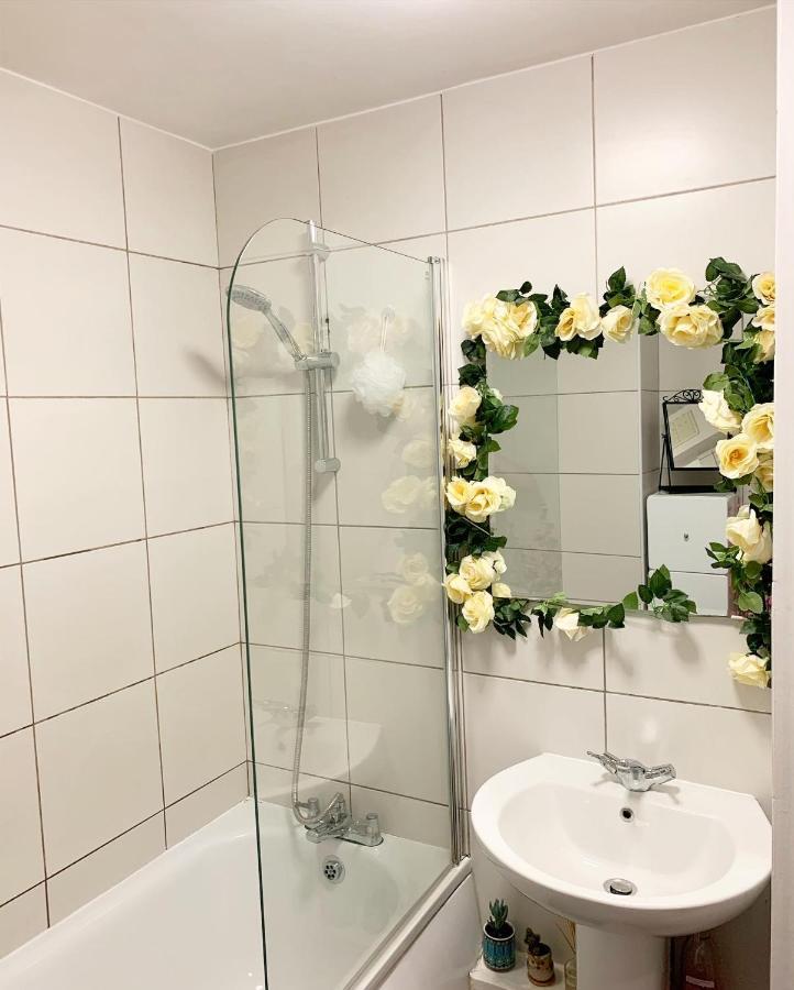 Garden Beautiful Cozy Flat , Recent Decorated. Leilighet London Eksteriør bilde