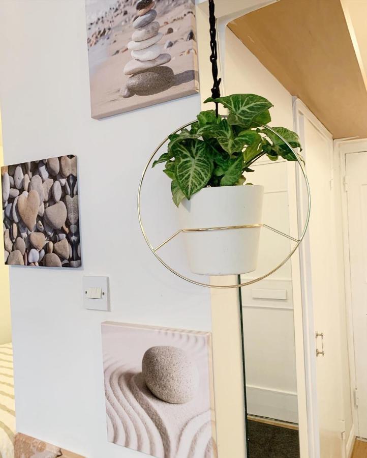 Garden Beautiful Cozy Flat , Recent Decorated. Leilighet London Eksteriør bilde
