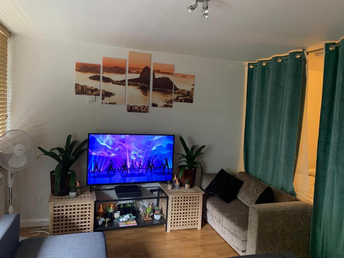 Garden Beautiful Cozy Flat , Recent Decorated. Leilighet London Eksteriør bilde