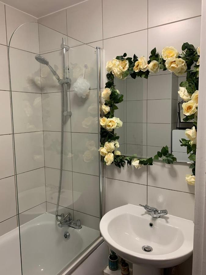 Garden Beautiful Cozy Flat , Recent Decorated. Leilighet London Eksteriør bilde